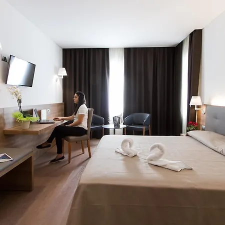 فندق Al Tarcentino 3*